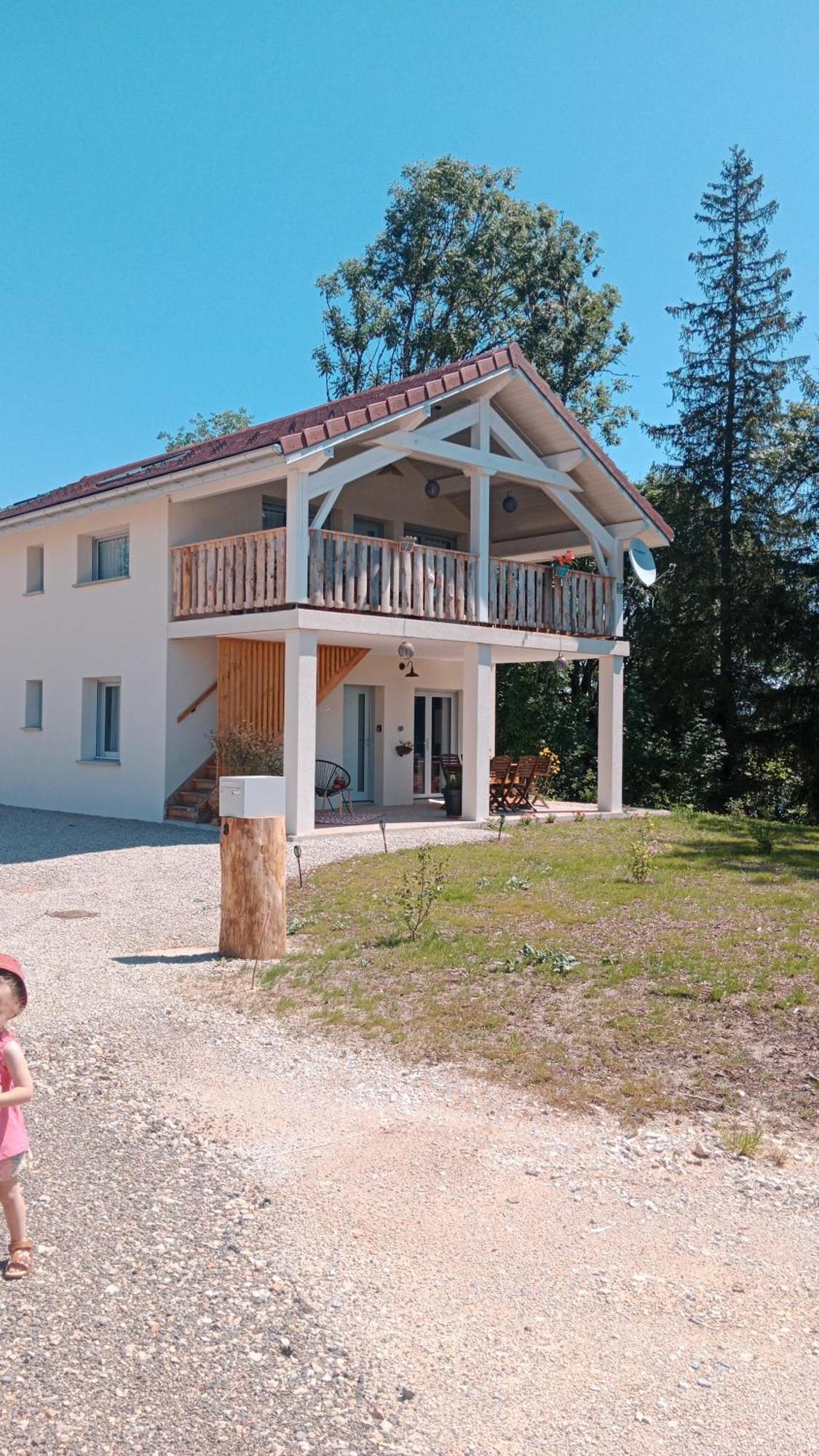 Gite Des Roches La Chaux-du-Dombief Eksteriør billede